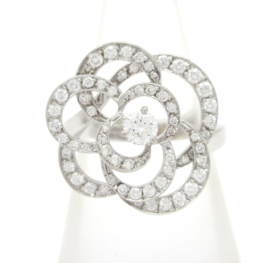 Chanel Camellia Collection ring 18K White Gold Diamond